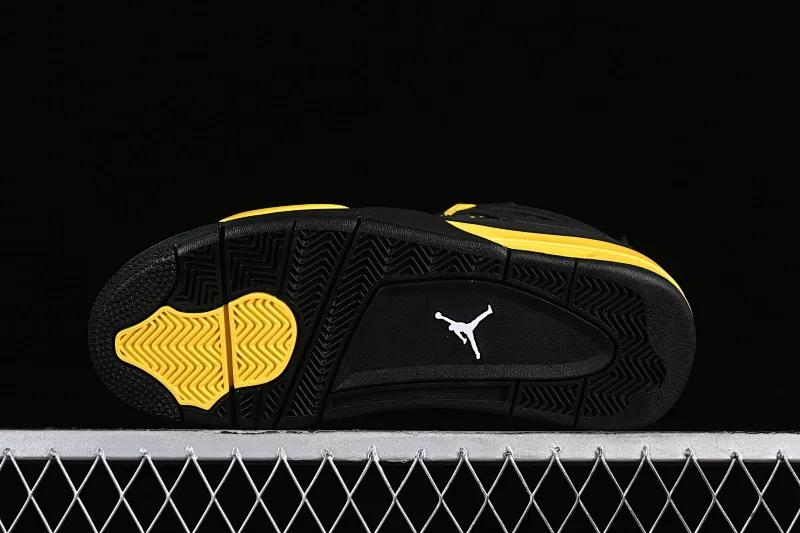 All categories Air Jordan Jordan series basketball shoes Air Jordan 4 foreign trade version Air Jordan 4 "Thunder" AJ4 Joe 4 Thunder replica basketball shoes DH6927-017